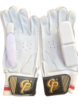 Velcro strap batting gloves with excellent ventilation for reduced sweat buildup